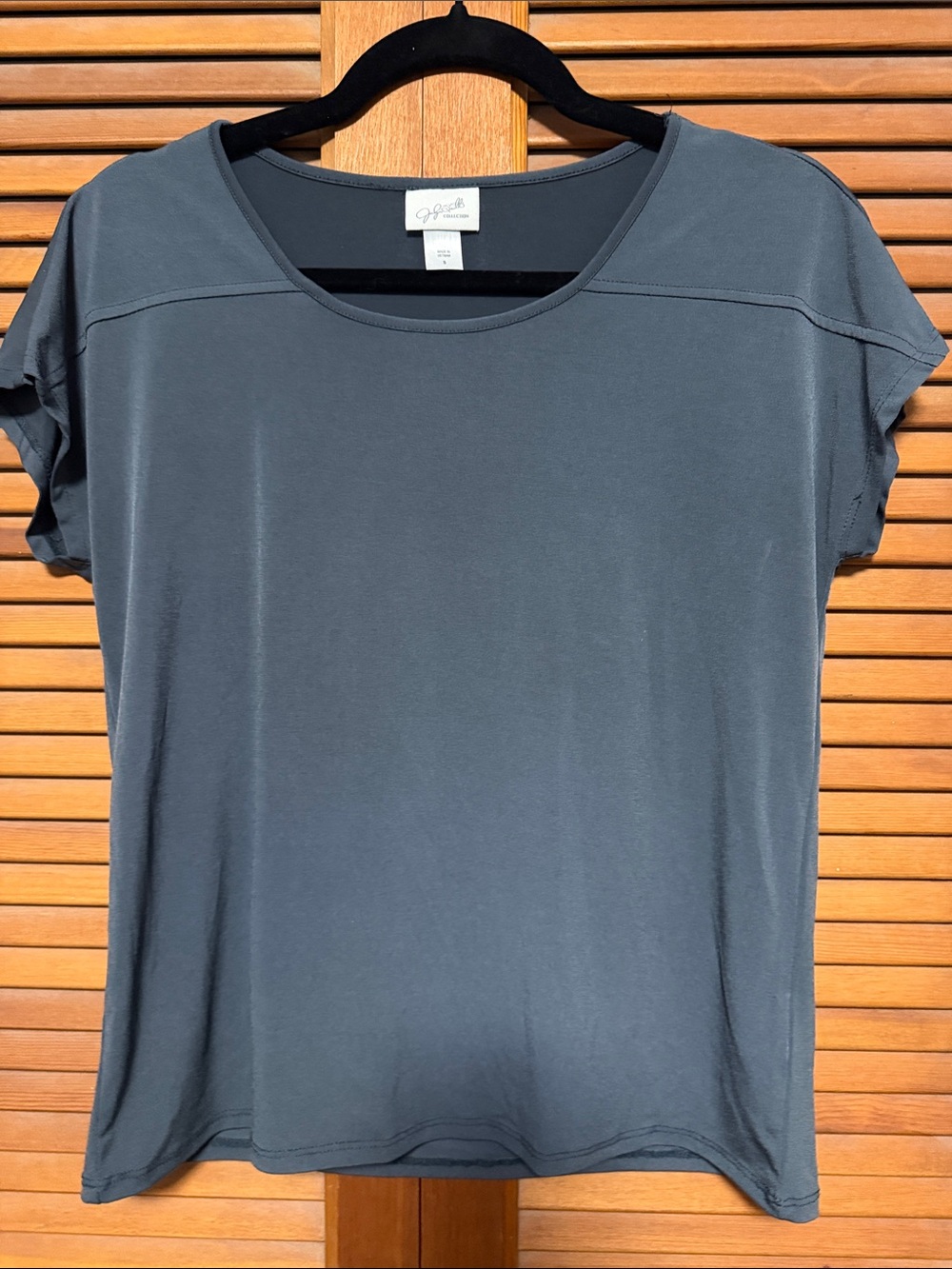 Jaclyn Smith Slate Gray Scoop Neck Short Sleeve Tee